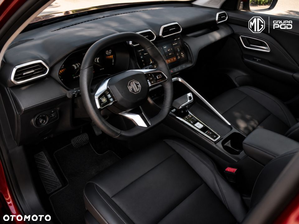 MG ZS Hybrid+ - 13