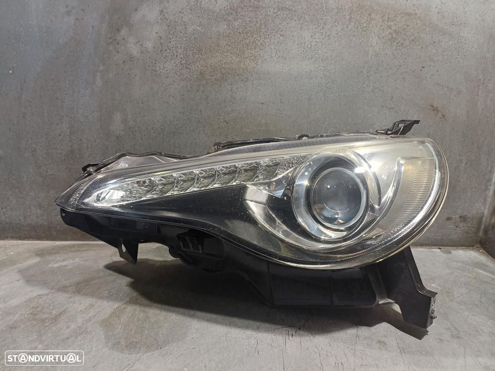 FAROL ESQUERDO TOYOTA GT86 ZN6 - 1