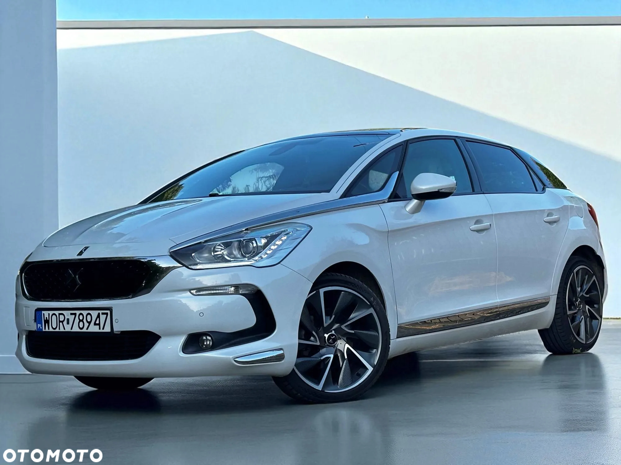 DS Automobiles DS 5 - 9