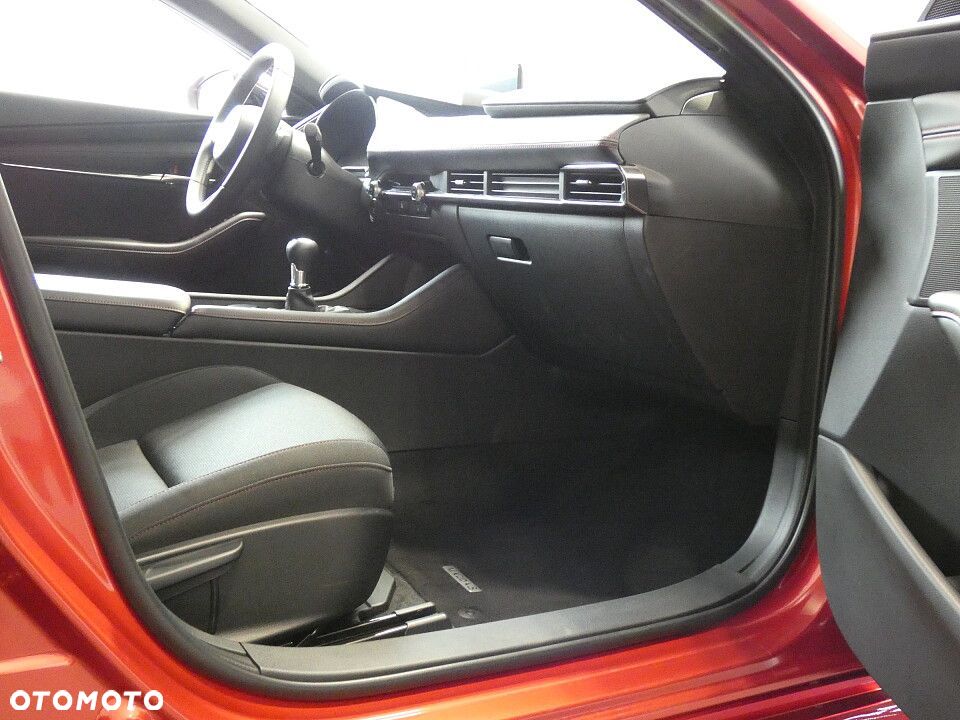 Mazda 3 2.0 mHEV Homura - 10