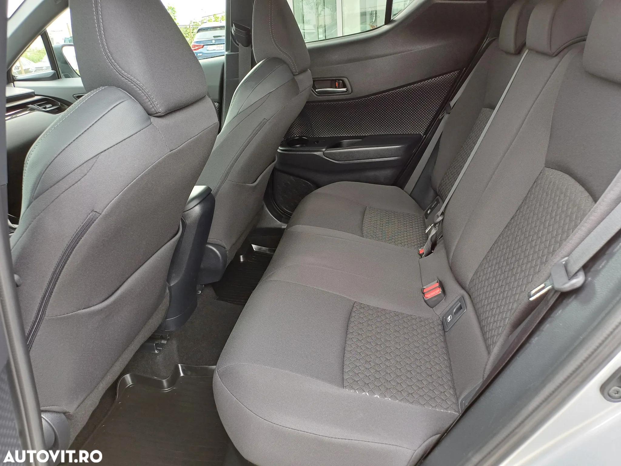 Toyota C-HR 2.0 HSD 184 CP 4x2 CVT Style - 10