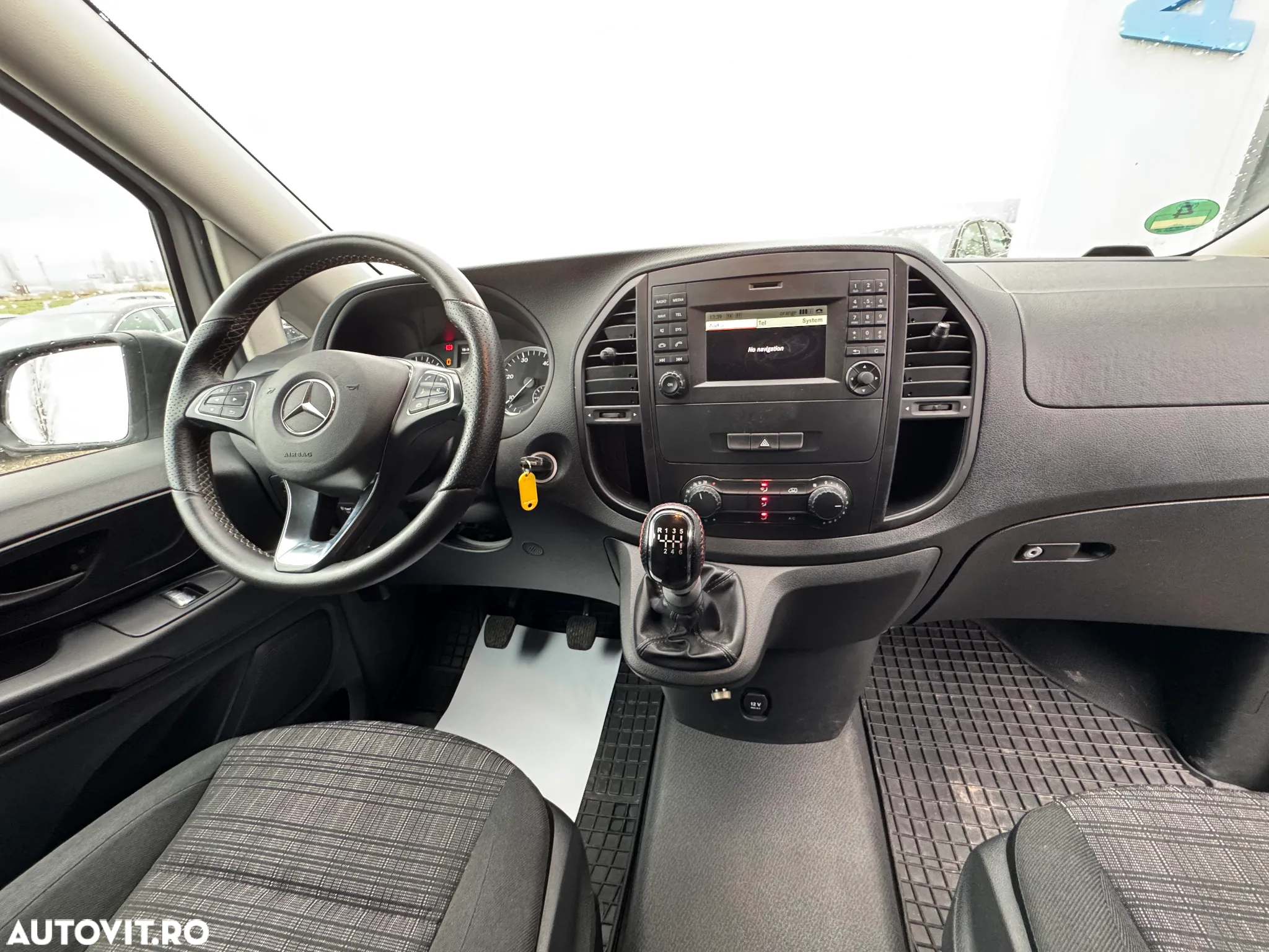 Mercedes-Benz Vito - 24