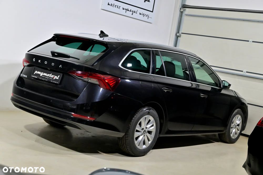Skoda Octavia 2.0 TDI Style DSG - 29