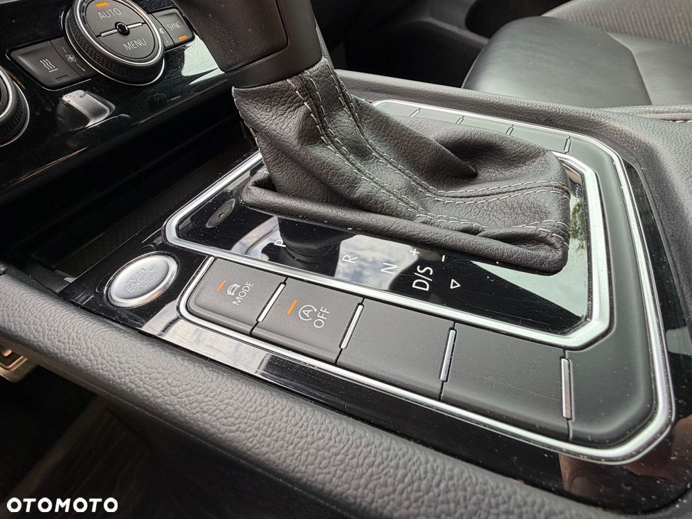 Volkswagen Arteon 2.0 TDI SCR DSG R-Line Edition - 27