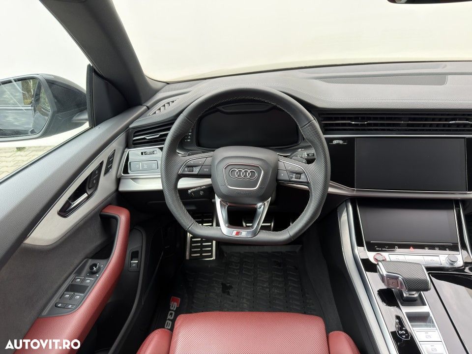 Audi SQ8 - 10