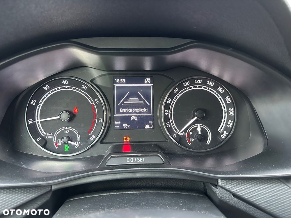 Skoda Kamiq 1.0 TSI Clever - 12