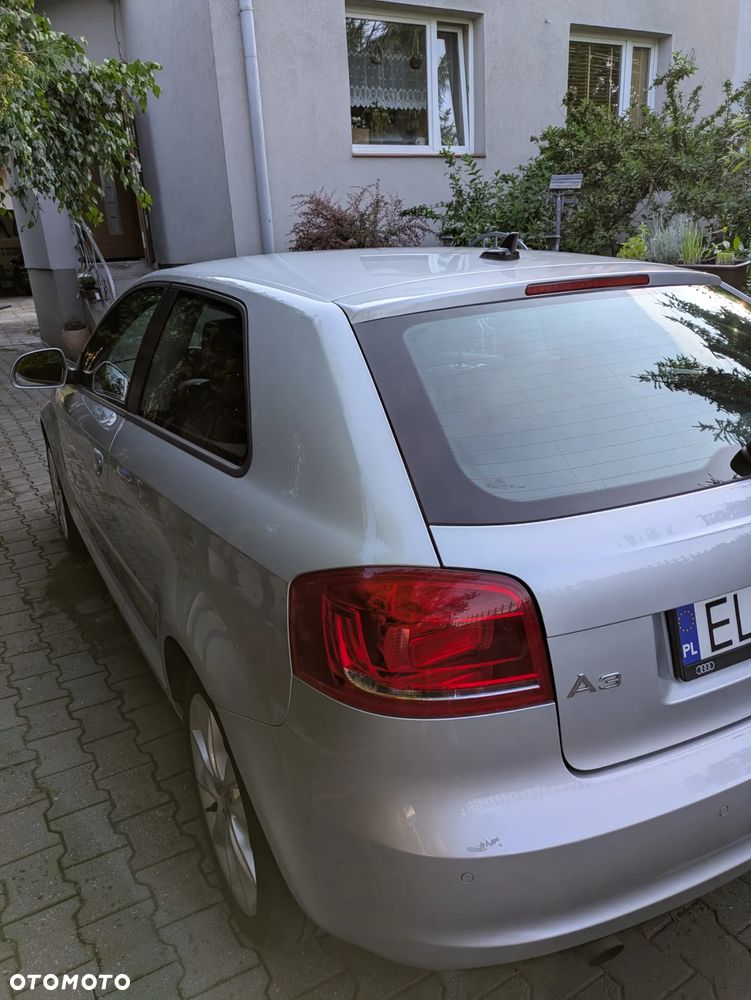 Audi A3 3-drzwiowe 1.6 Ambition - 14