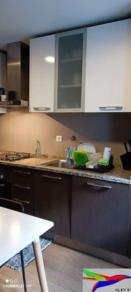 Apartamento T2 Remodelado 1º Andar (central) VFXIRA Coz/Equipada. - Grande imagem: 2/15
