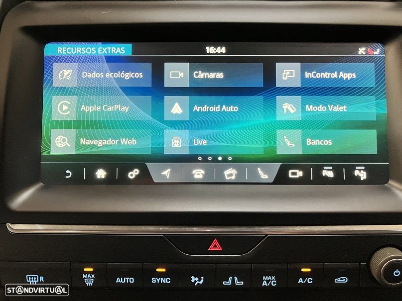 Jaguar E-Pace 2.0 i4D R-Dynamic S AWD Aut. - 28