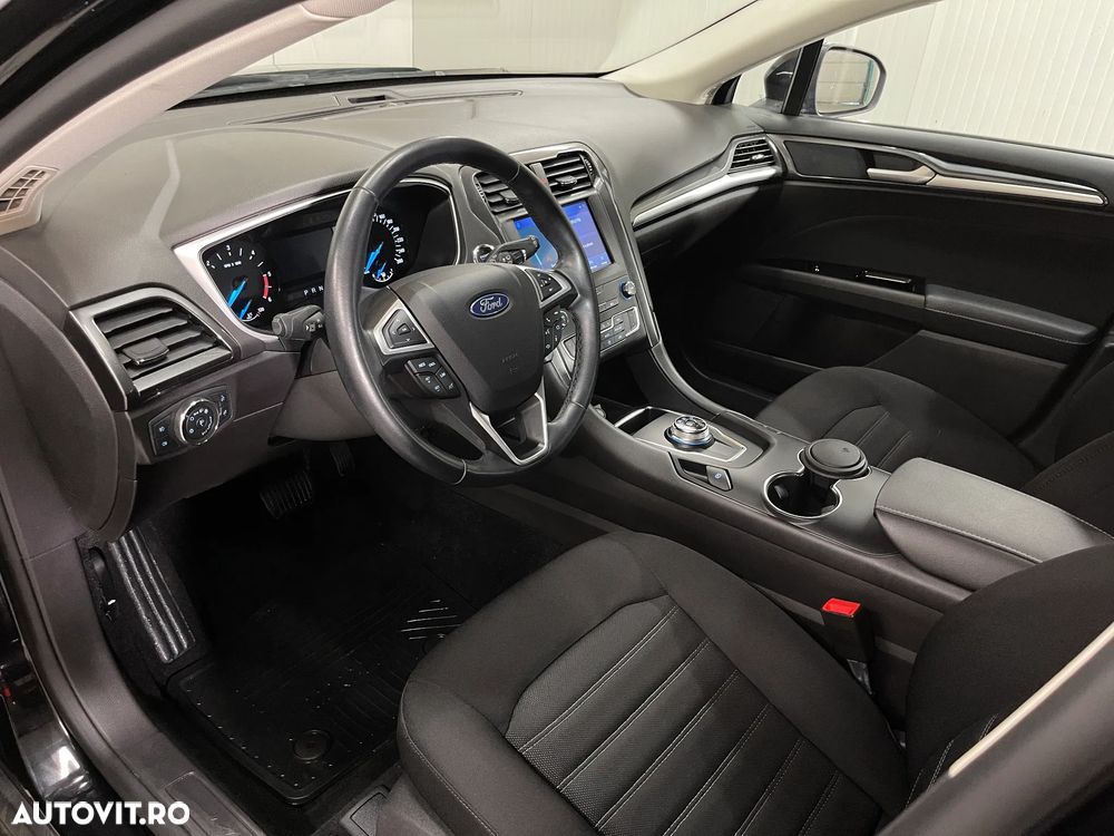 Ford Mondeo 2.0 TDCI Aut. Trend - 6