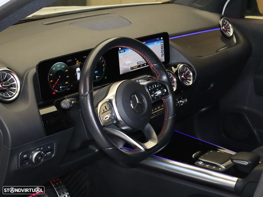 Mercedes-Benz GLA 250 e 8G-DCT AMG Line - 22
