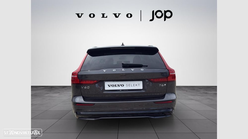 Volvo V60 2.0 T6 AWD TE Plus Dark - 4