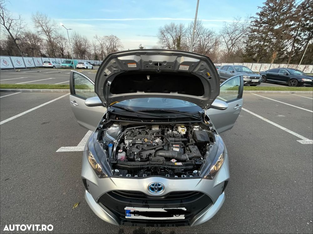 Toyota Yaris 1.5 VVT-i HSD Dynamic - 15