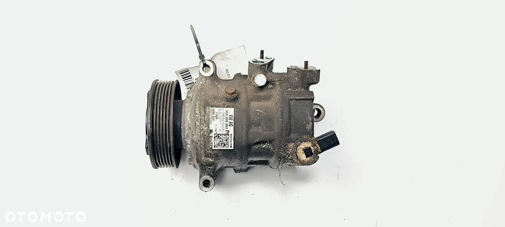 SPRĘŻARKA KLIMATYZACJI SKODA RAPID 5Q0820803E - 2