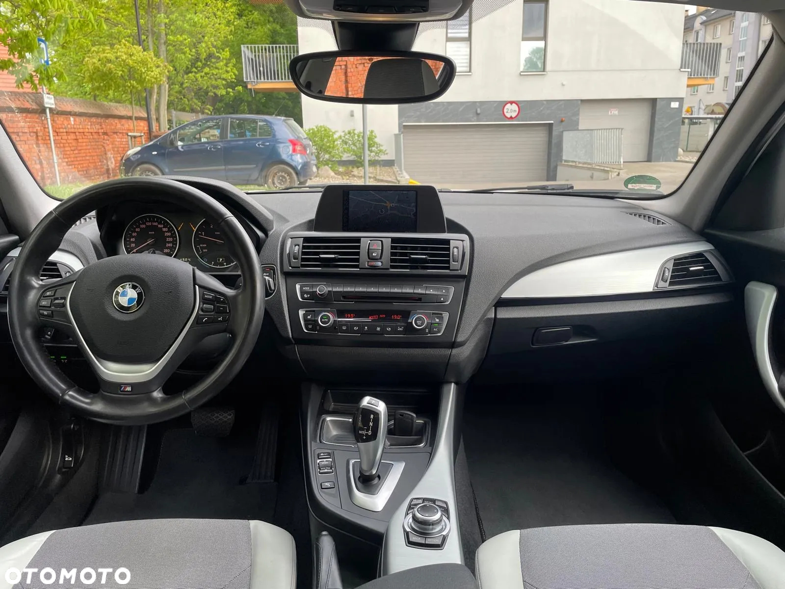 BMW Seria 1 - 12