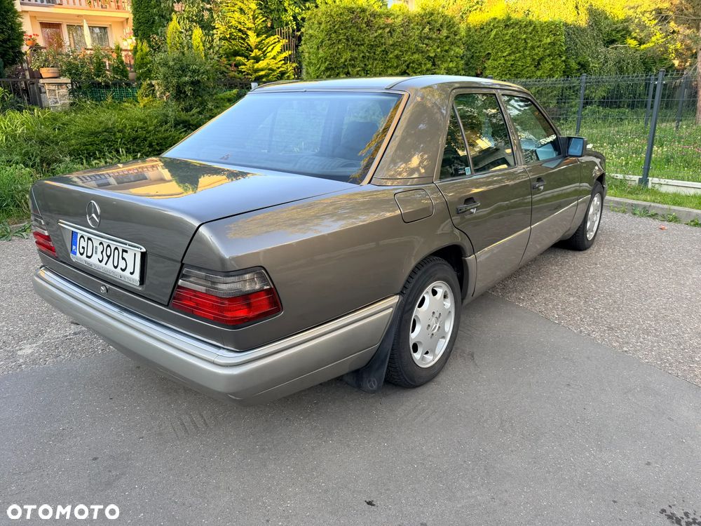 Mercedes-Benz W124 (1984-1993) - 7