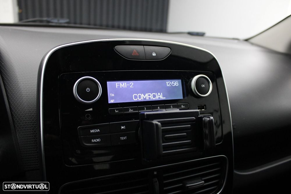 Renault Clio 1.5 dCi Zen — fotografia 14