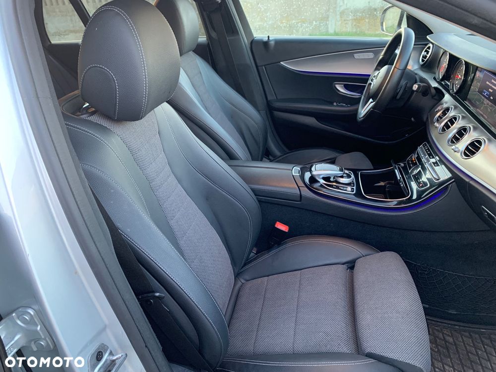 Mercedes-Benz Klasa E 220 d 4-Matic Avantgarde - 12