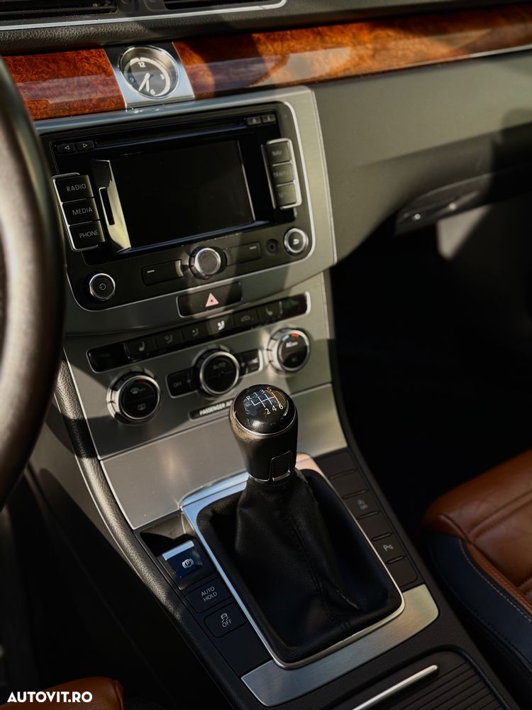 Volkswagen Passat CC 2.0 TDI BlueMotion Technology Exclusive - 16