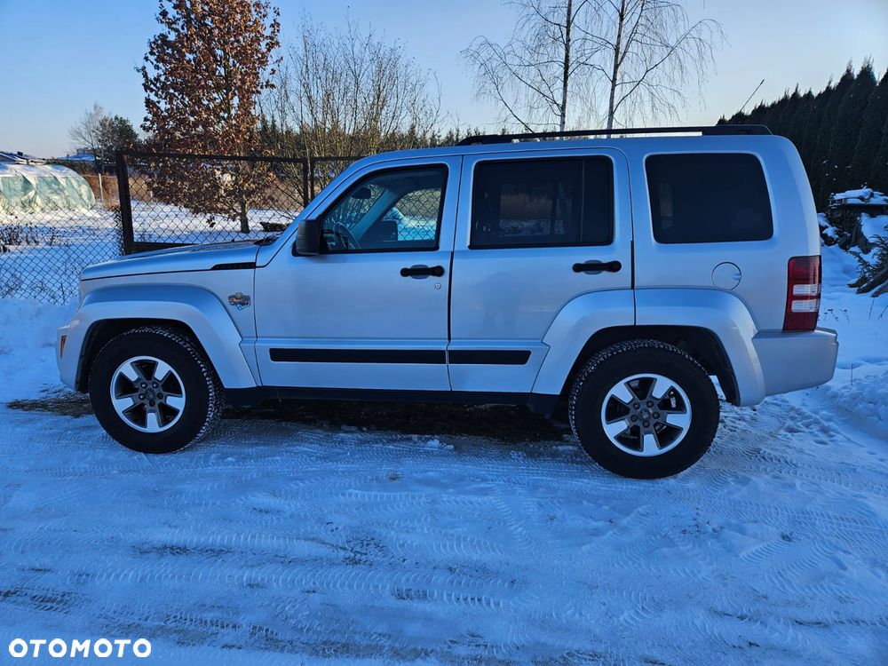 Jeep Liberty 3.7 4x4 - 33