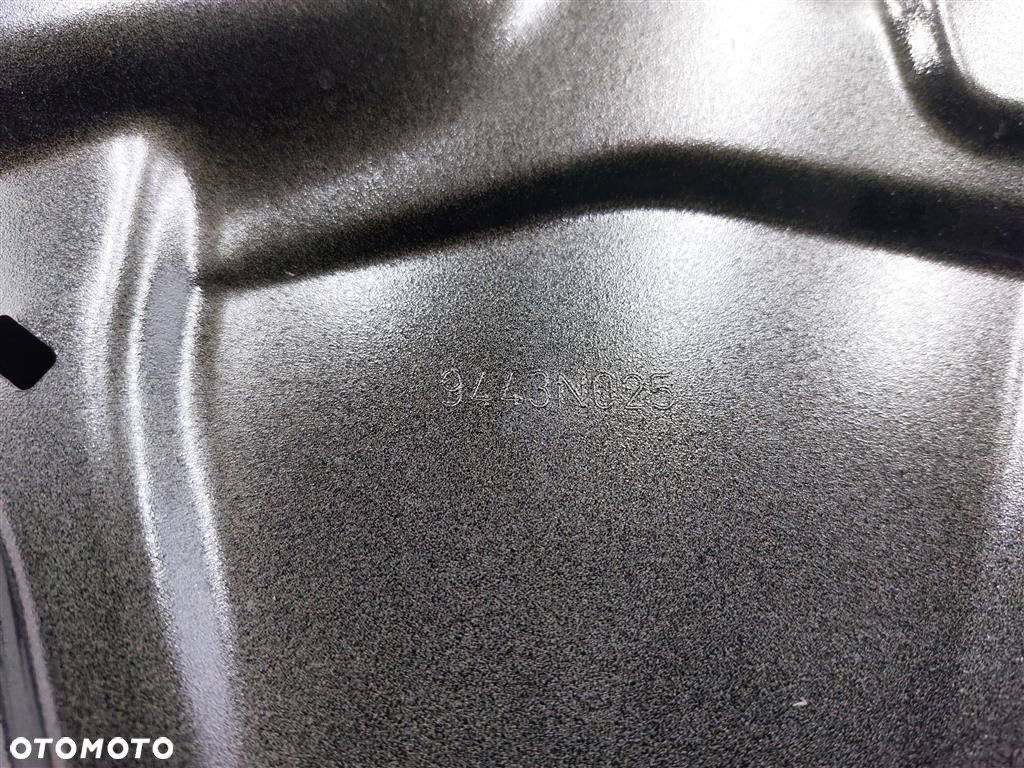 Klapa tył tylna Volvo XC40 2017- SUV CZARNY - 11