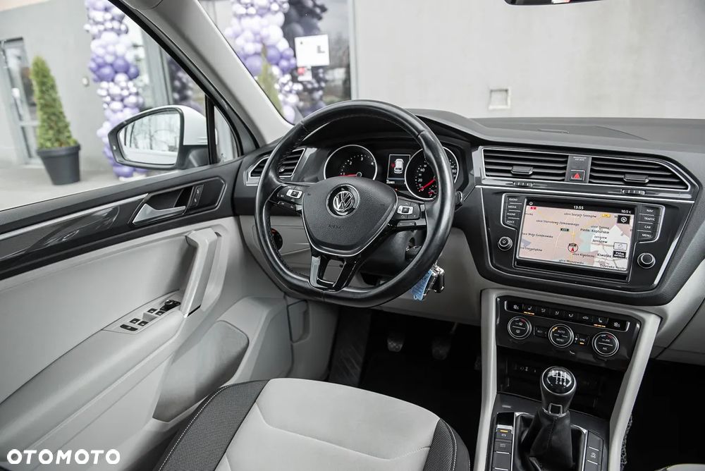 Volkswagen Tiguan - 25