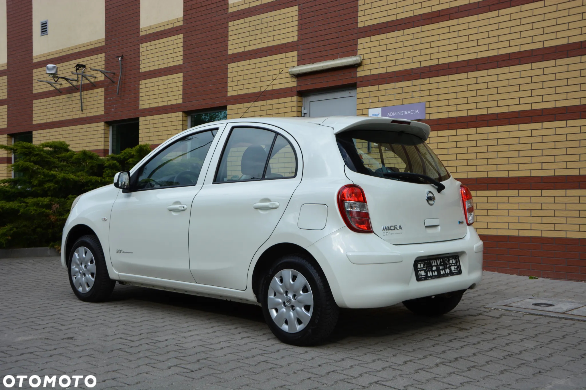 Nissan Micra 1.2 30th Anniversary - 16