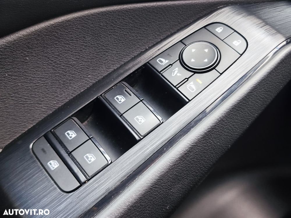 Nissan Qashqai 1.3 l MHEV X-Tronic Acenta - 28