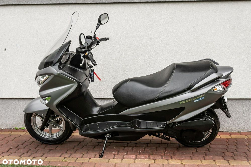 Suzuki Burgman - 5