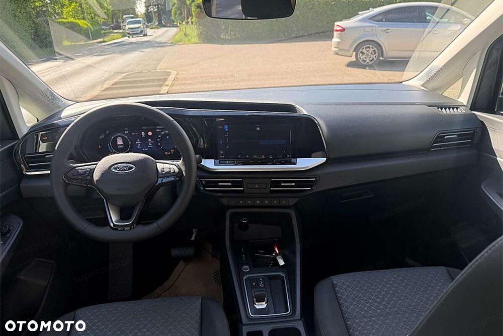 Ford Tourneo Connect - 8