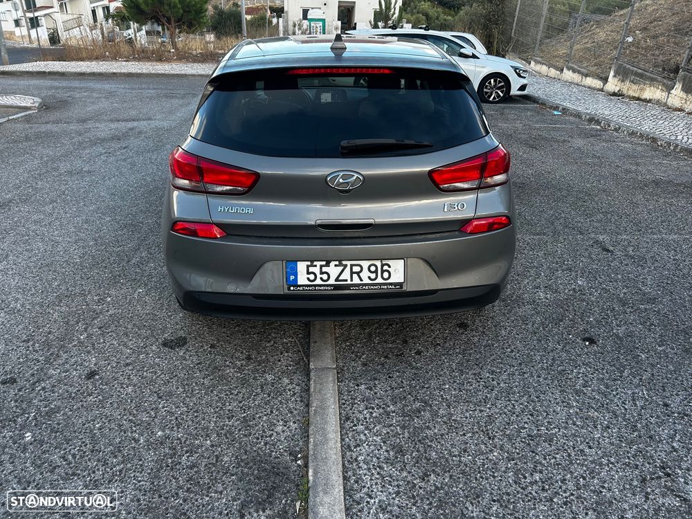 Hyundai i30 1.6 CRDI STyle - 3