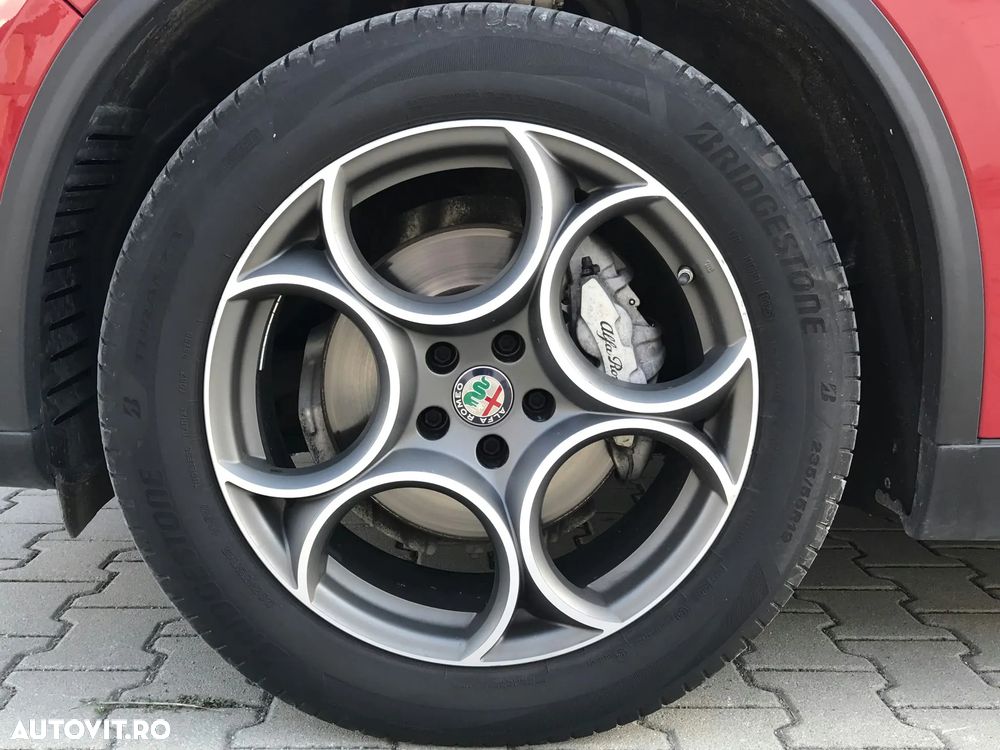 Alfa Romeo Stelvio 2.2 16V AT8 Q4 Business - 41