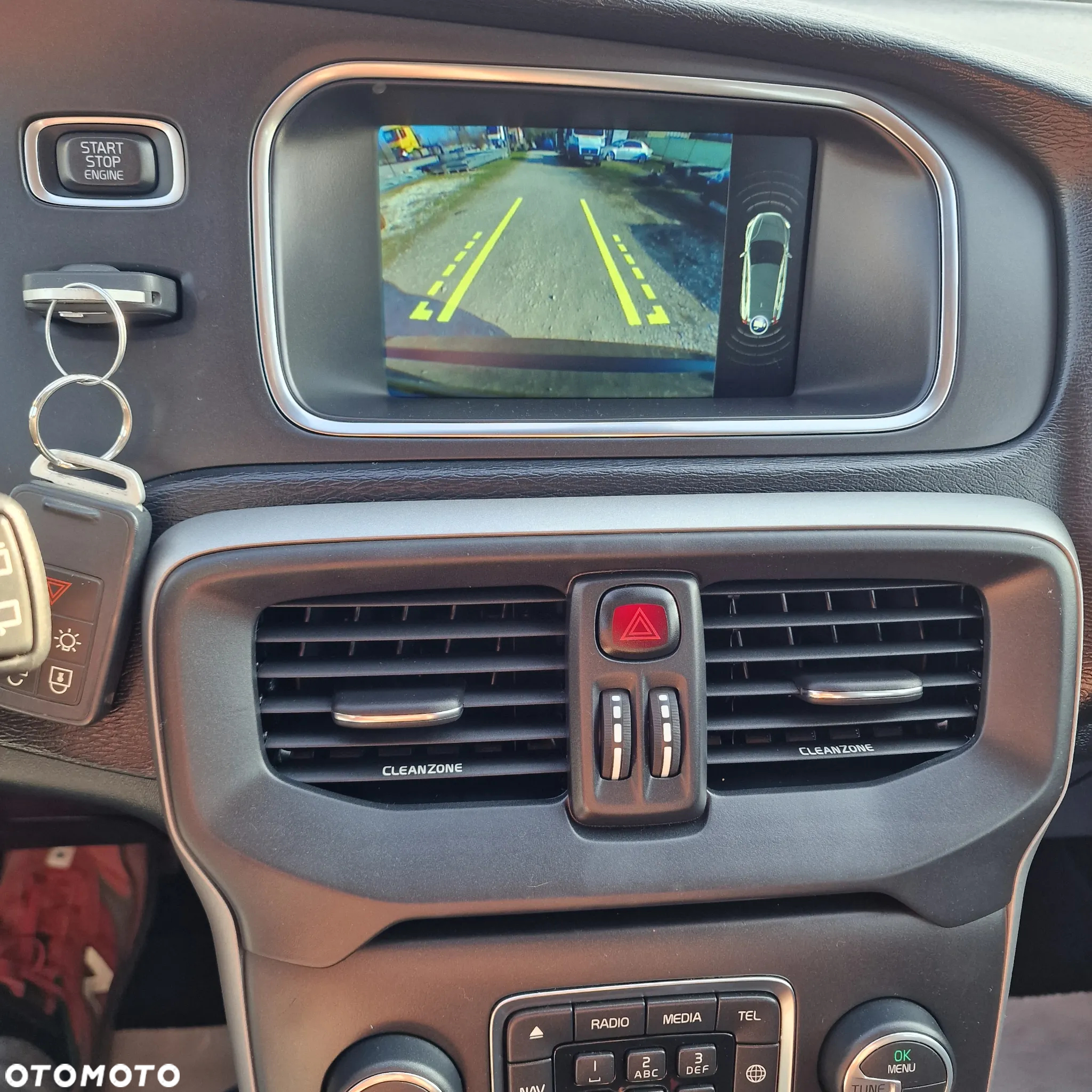 Volvo V40 T3 Drive-E Momentum - 10