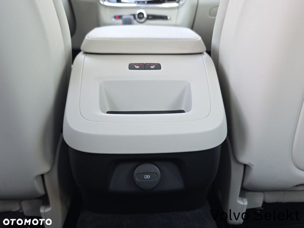 Volvo S90 - 31