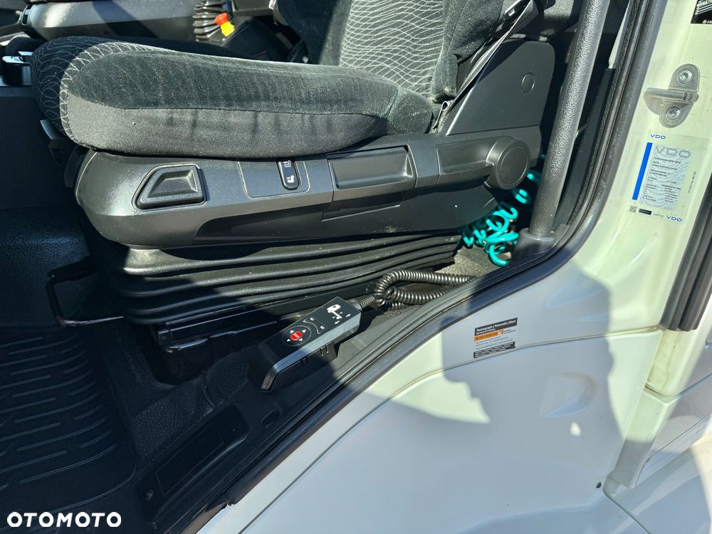 Mercedes-Benz Antos 2533 *Śmieciarka, ZOELLER MEDIUM XL 23, Euro 6, 158tyś Przebiegu* - 30
