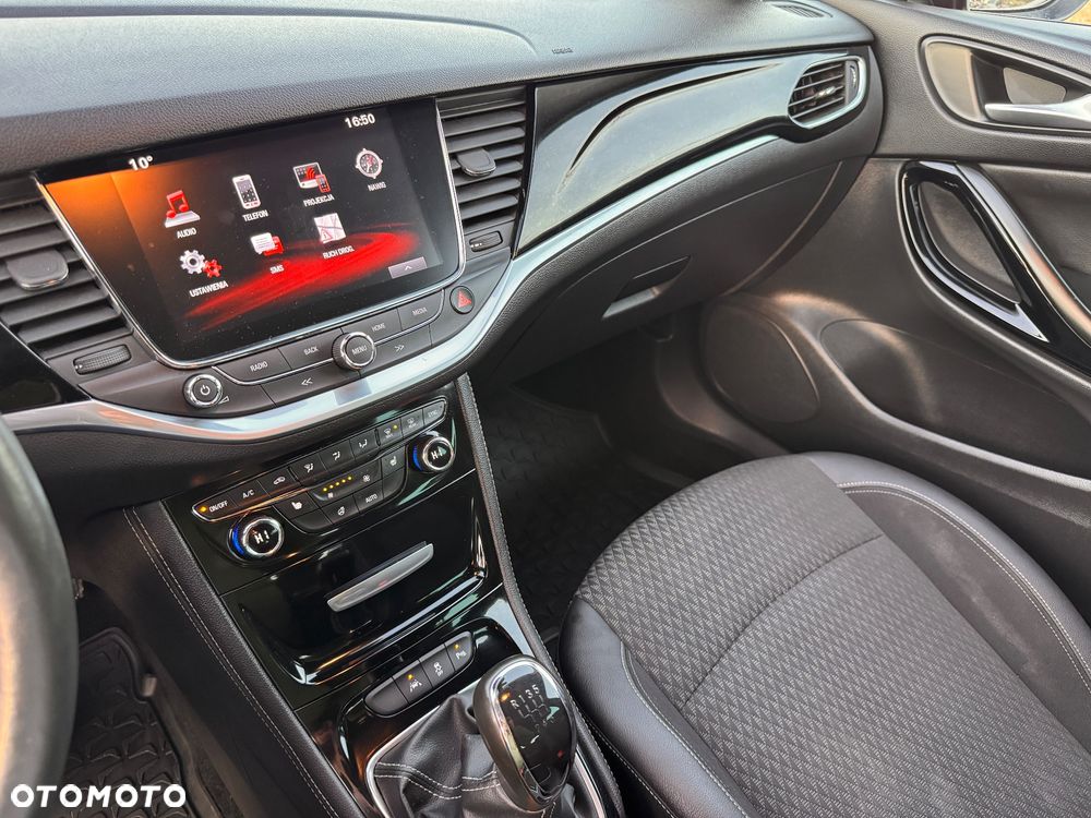 Opel Astra 1.4 Turbo Innovation - 34