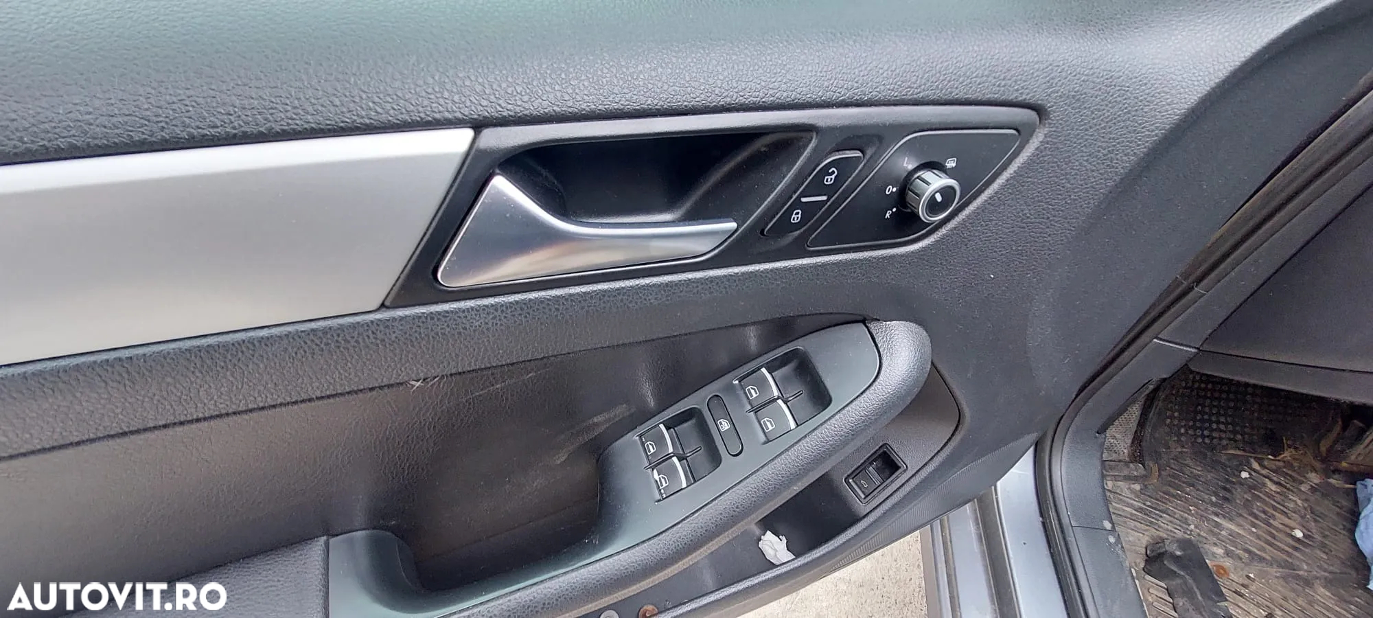 Dezmembrari Volkswagen Jetta 2014 2.5 V5 benzina - 9
