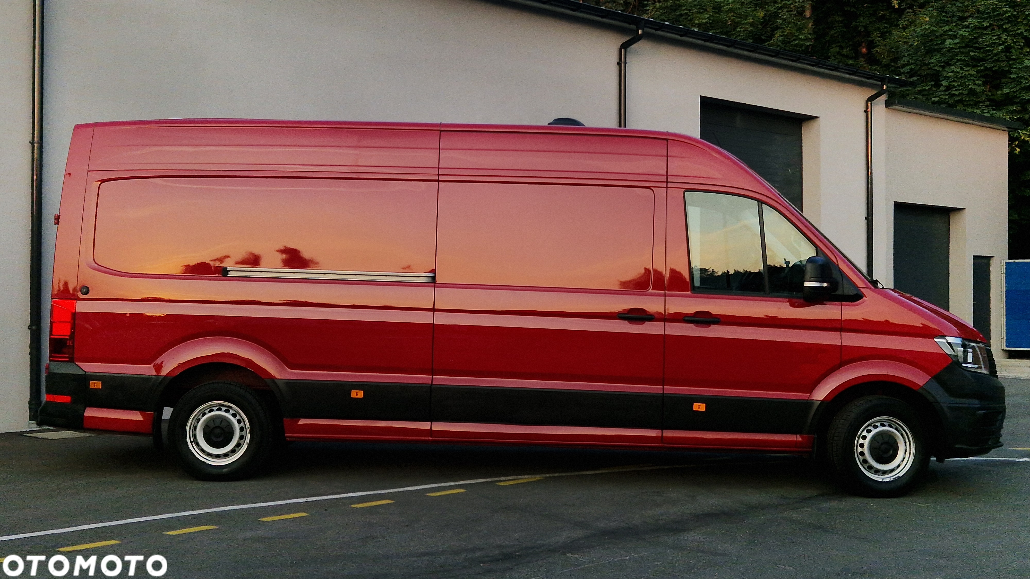 Volkswagen CRAFTER MAXI 2.0 DO PRZEWOZU KWIATÓW PODJAZD OCIEPLONA PAKA KLIMA NOWE OPONY - 5