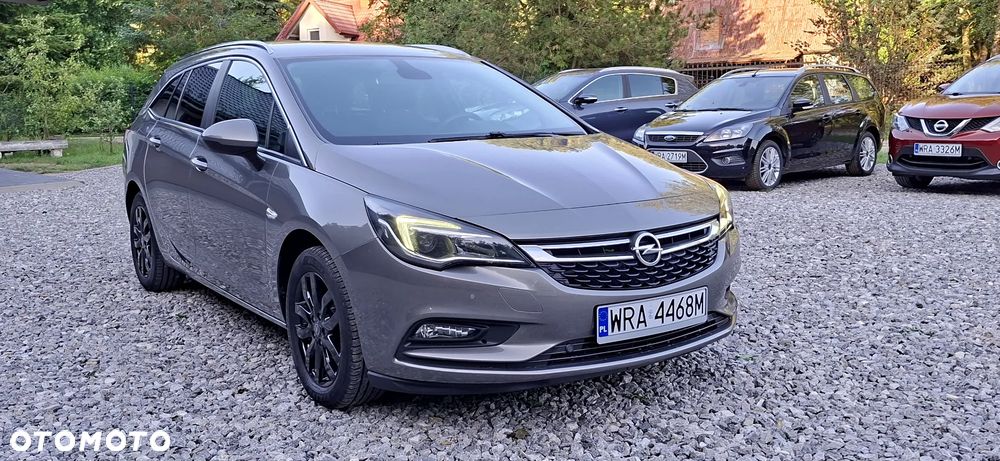 Opel Astra 1.4 Turbo Business - 11