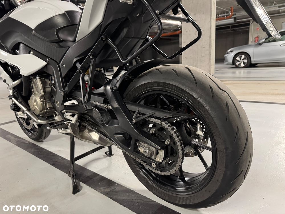 BMW XR - 15