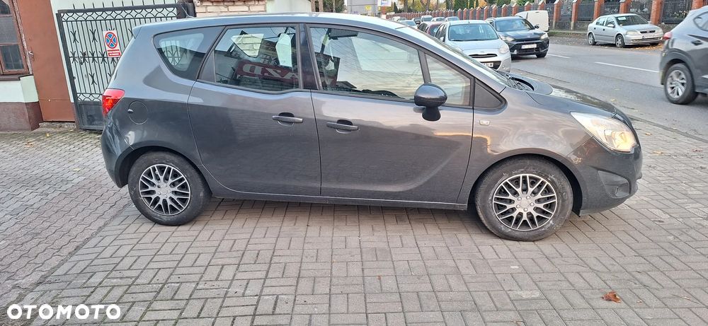 Opel Meriva - 4
