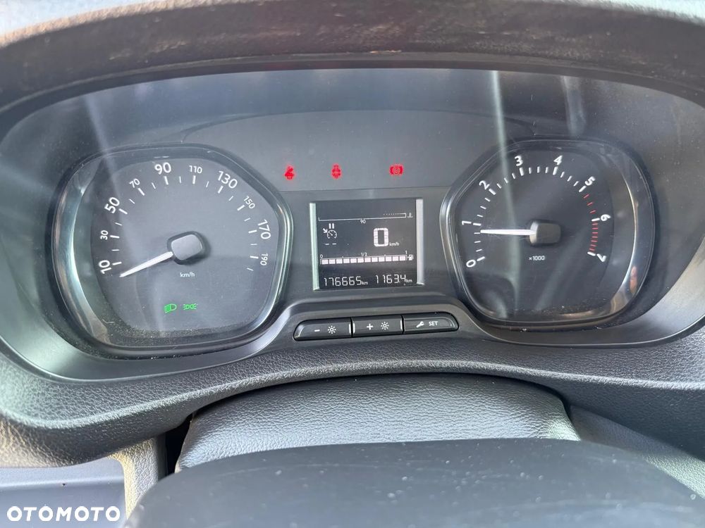 Toyota ProAce - 5