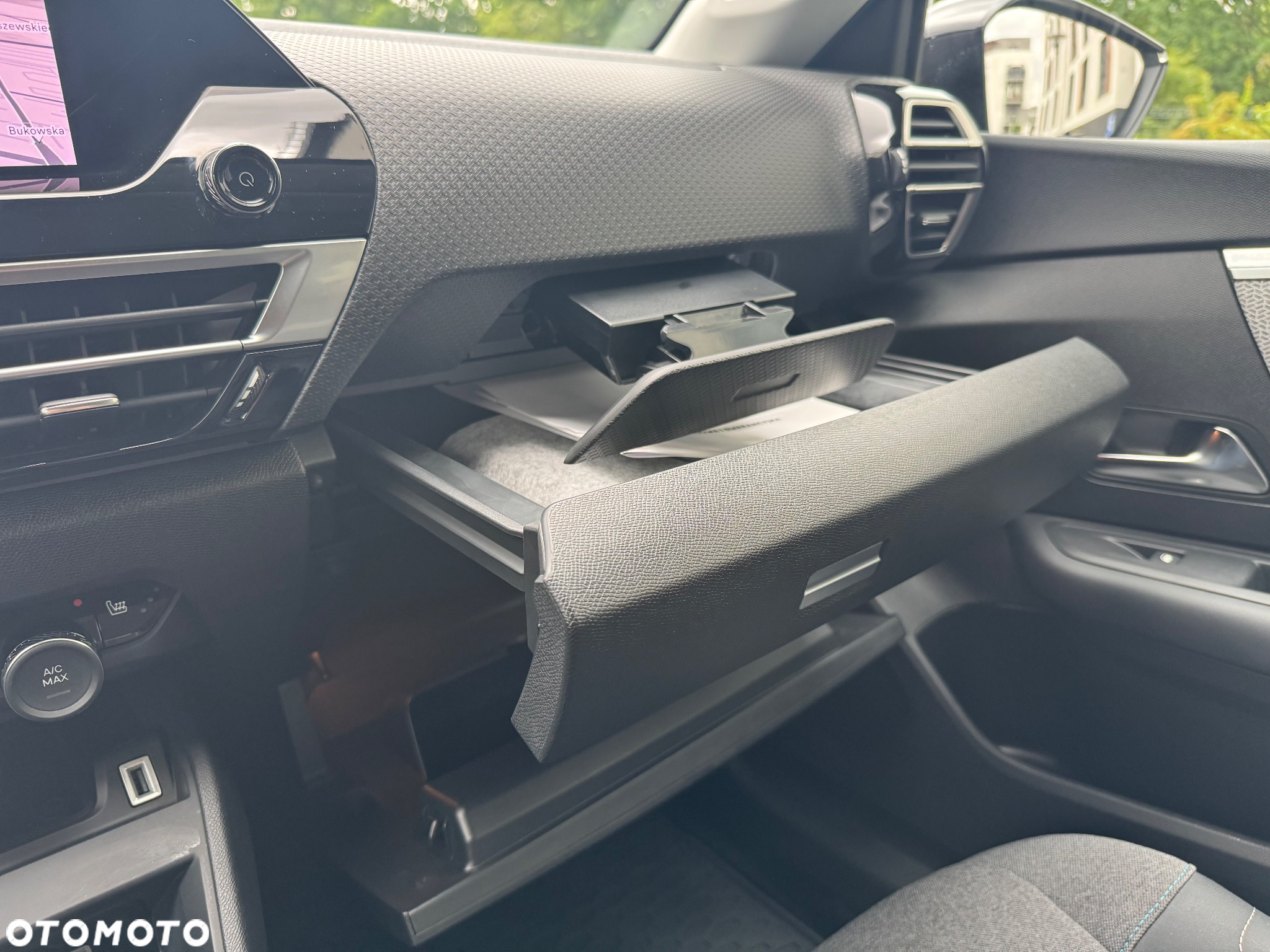 Citroën C4 1.2 PureTech Max S&S EAT8 - 28