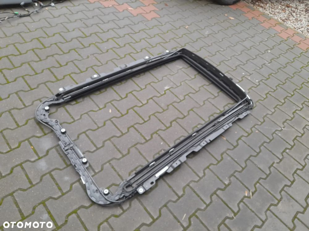 Ramka panoramy 32205494 silniczki Volvo xc60 II 2020R - 1