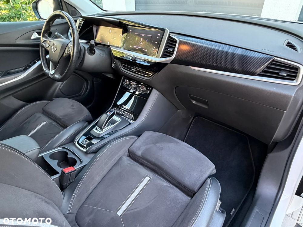 Opel Grandland 1.6 T PHEV 4x4 GS Line - 16