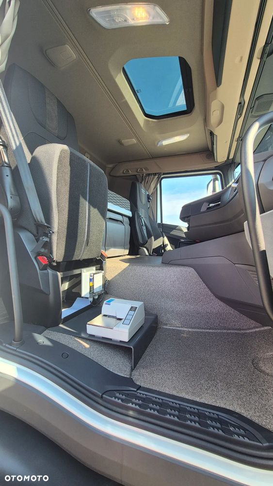 DAF XD 450 FAN (6x2) - 17