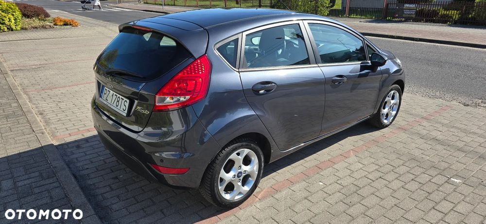 Ford Fiesta 1.25 Celebration - 5