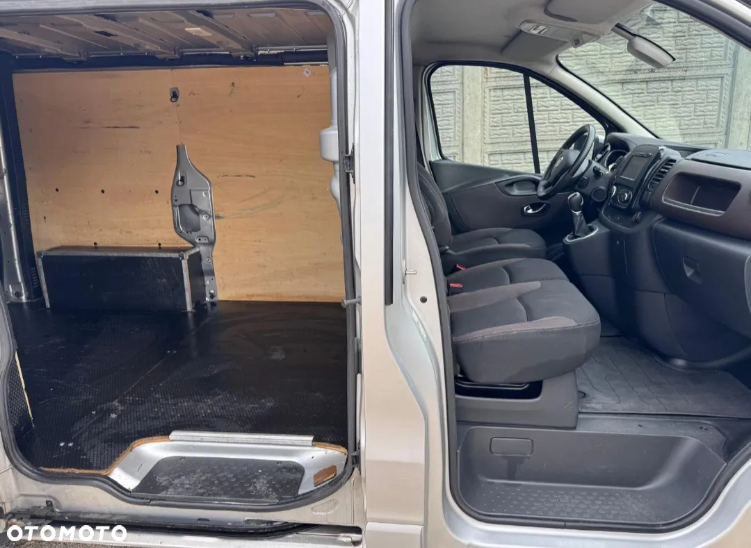 Renault Trafic - 21