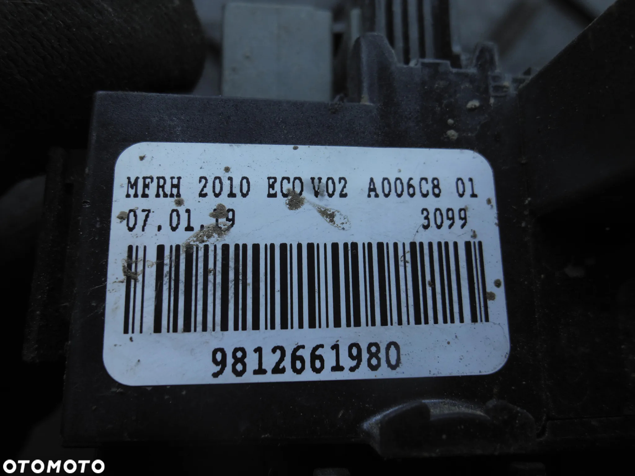SKRZYNKA BEZPIECZNIKÓW 9812661980 CITROEN BERLINGO K9 III - 2