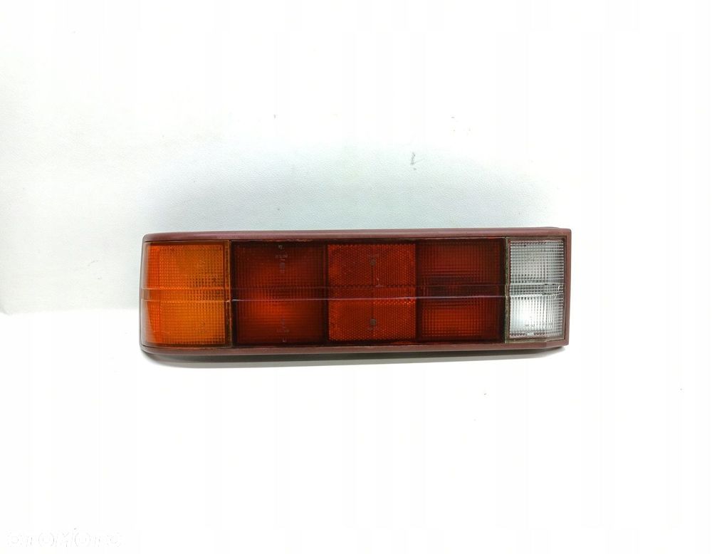 LAMPA LEWA TYLNA TYŁ OPEL COMMODORE - 1